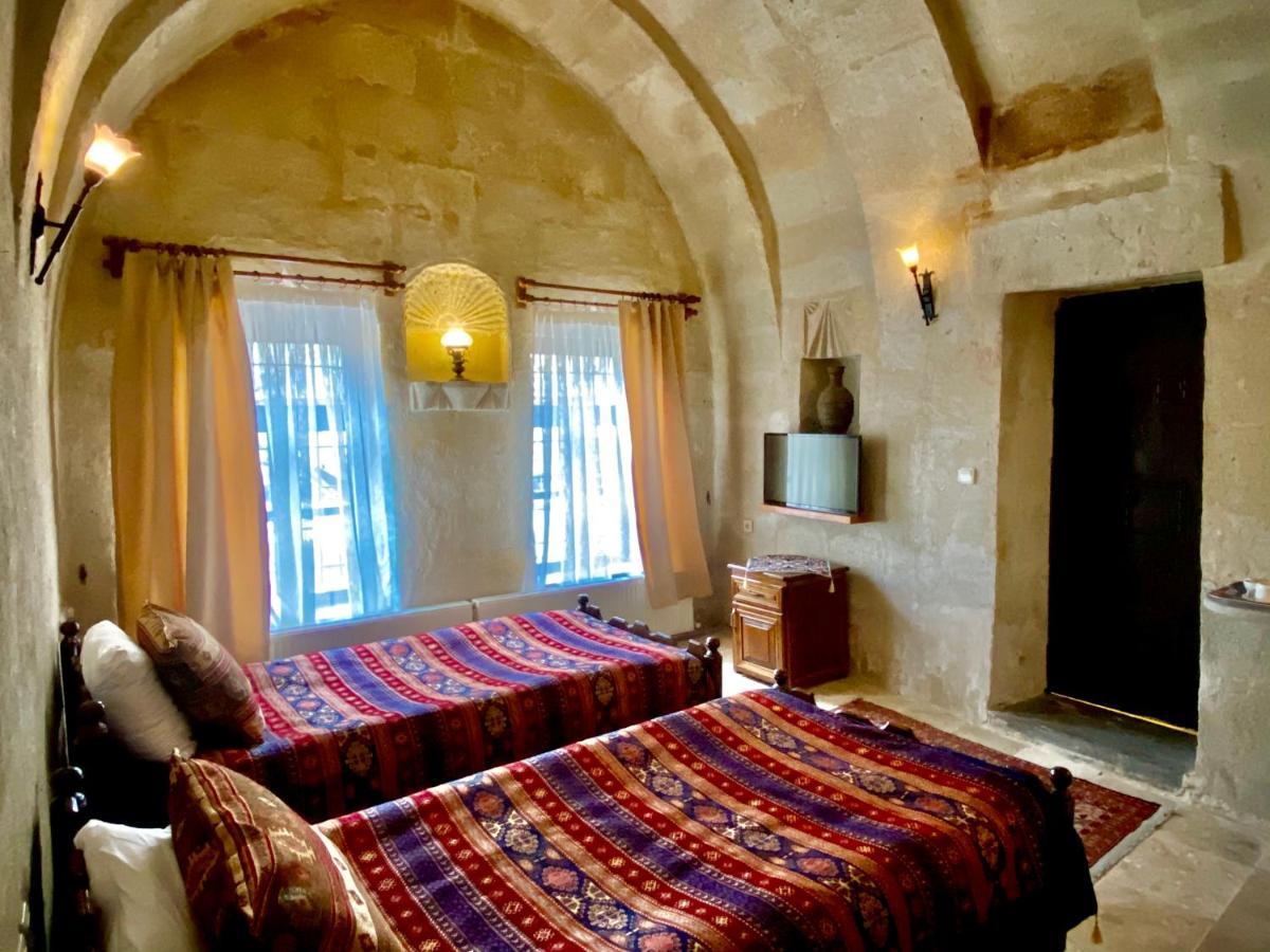 גורמה The Village Cave Hotel מראה חיצוני תמונה