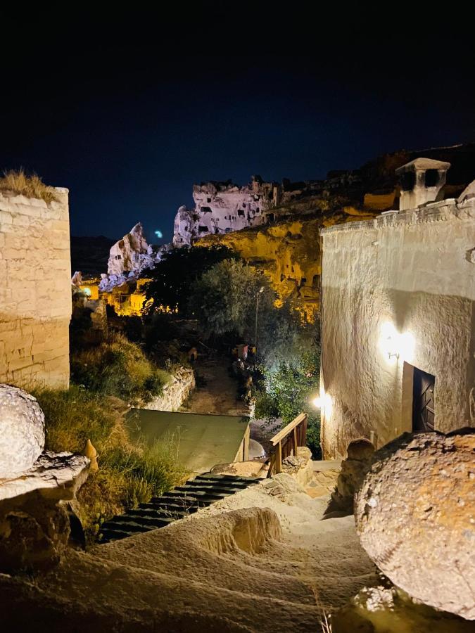 גורמה The Village Cave Hotel מראה חיצוני תמונה