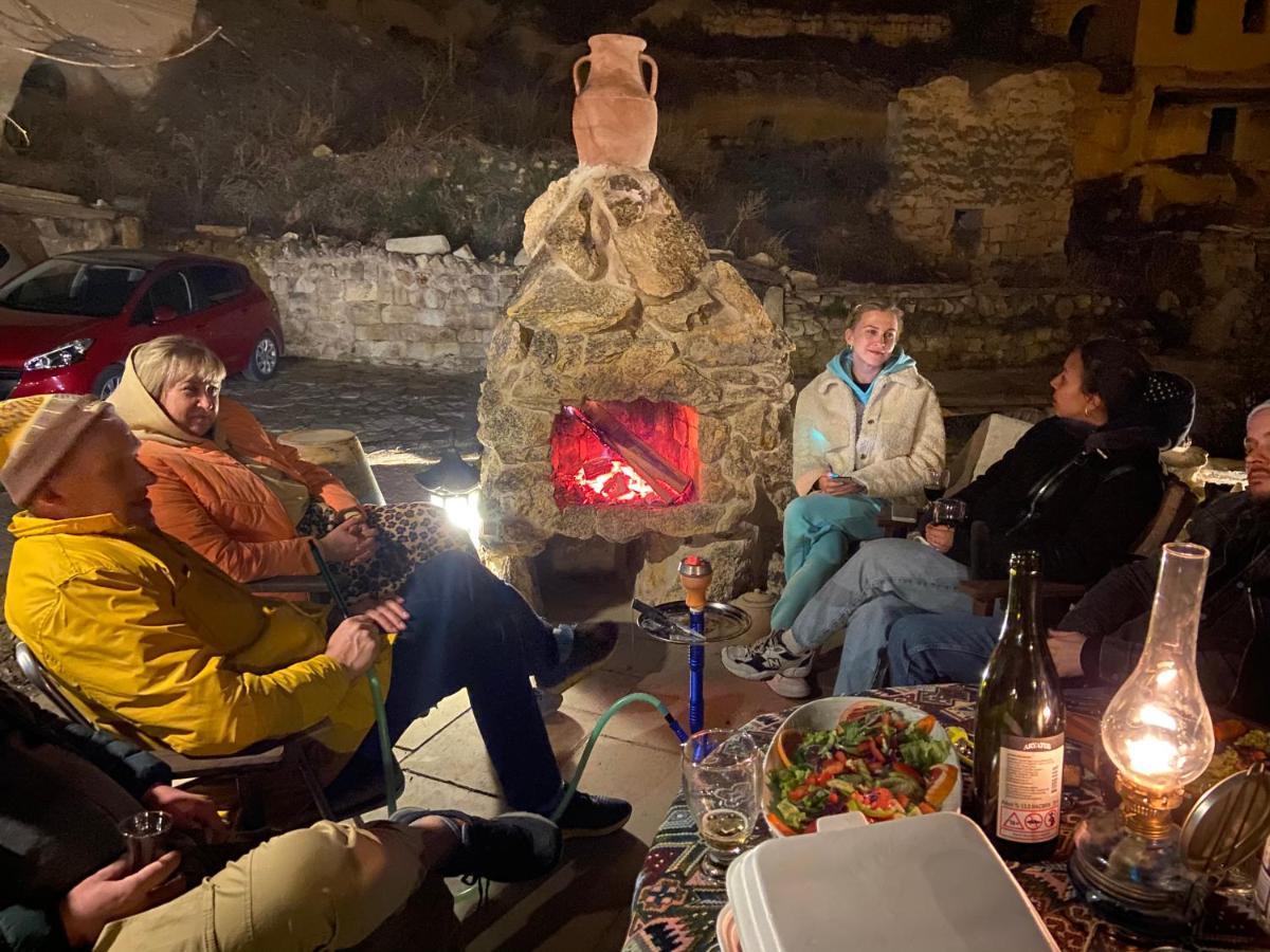 גורמה The Village Cave Hotel מראה חיצוני תמונה