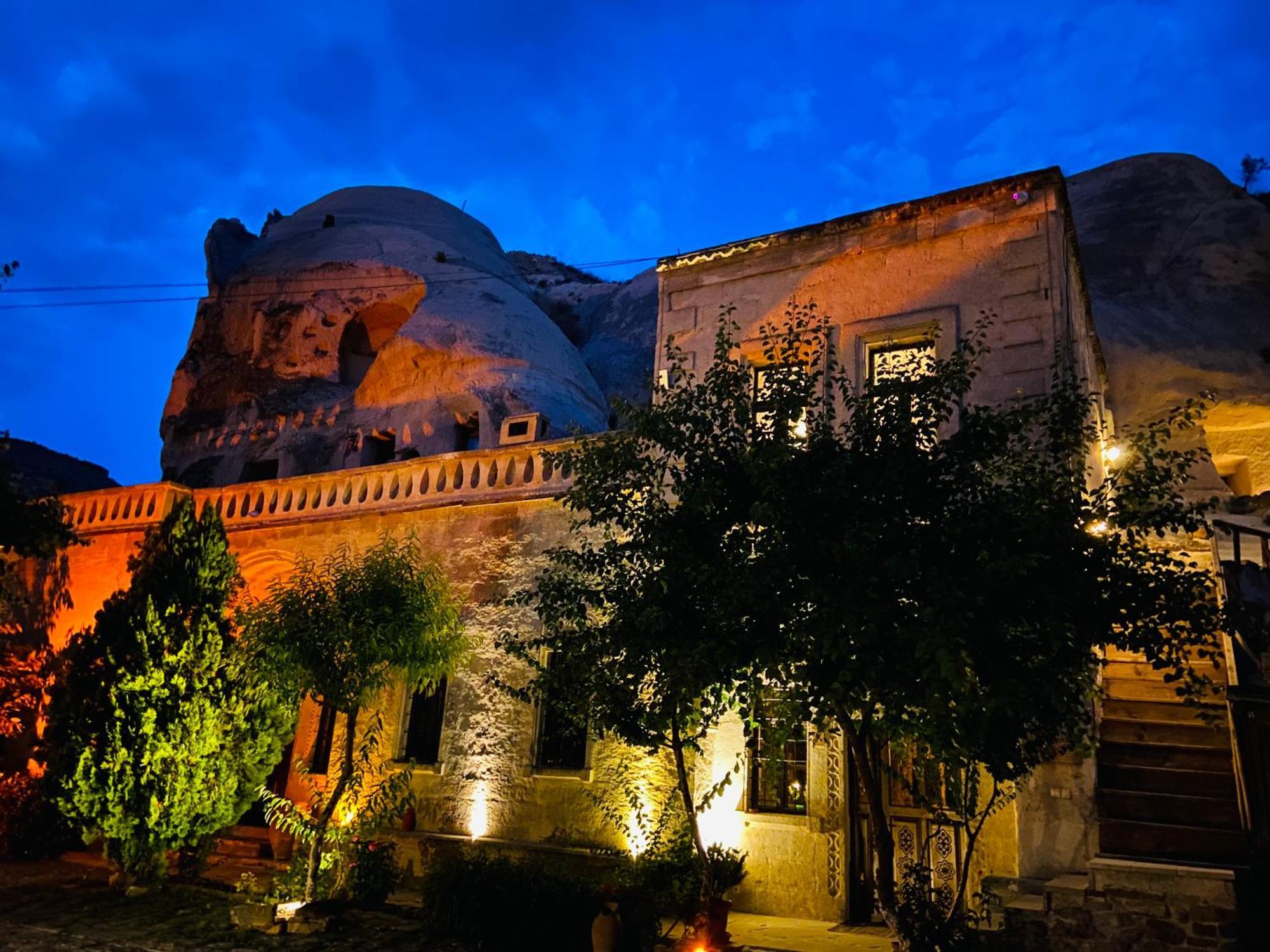 גורמה The Village Cave Hotel מראה חיצוני תמונה