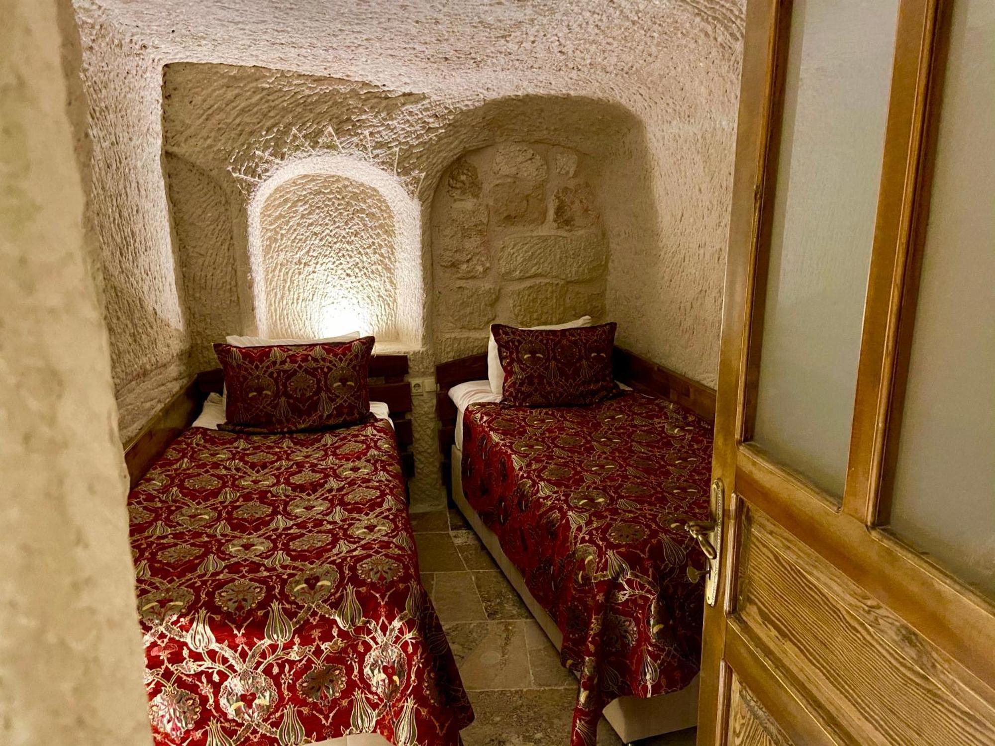 גורמה The Village Cave Hotel חדר תמונה