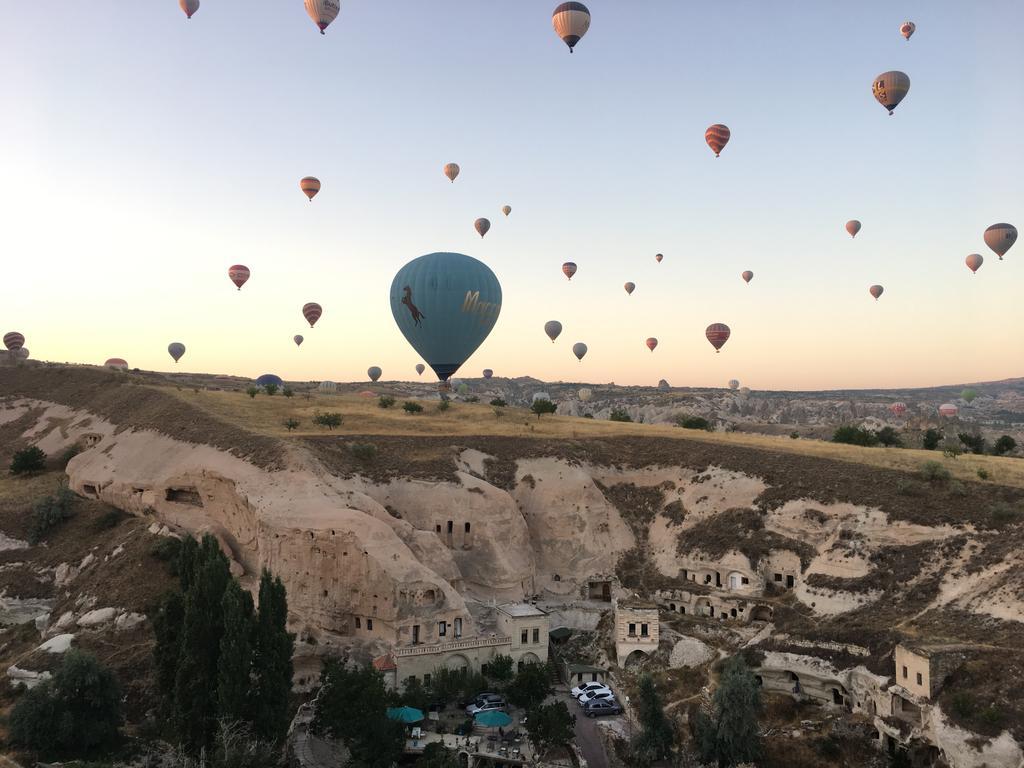 גורמה The Village Cave Hotel מראה חיצוני תמונה