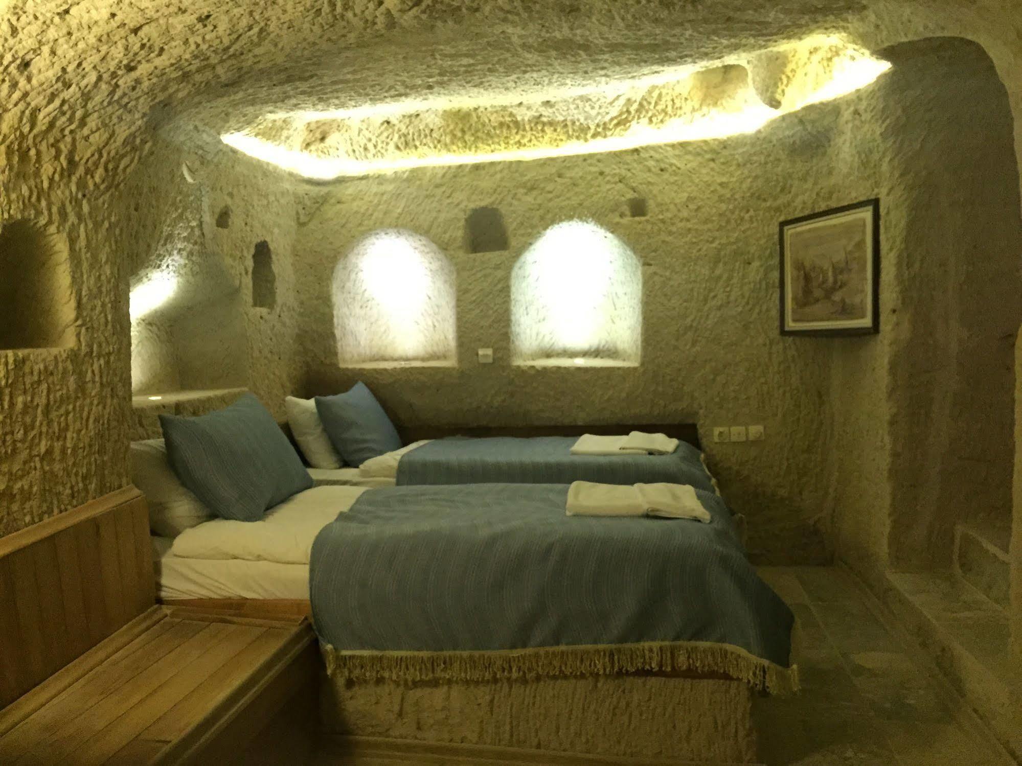 גורמה The Village Cave Hotel מראה חיצוני תמונה