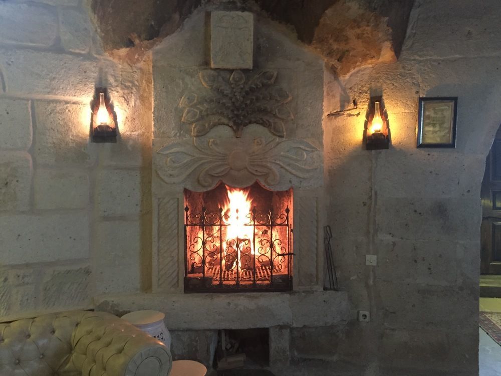 גורמה The Village Cave Hotel מראה חיצוני תמונה