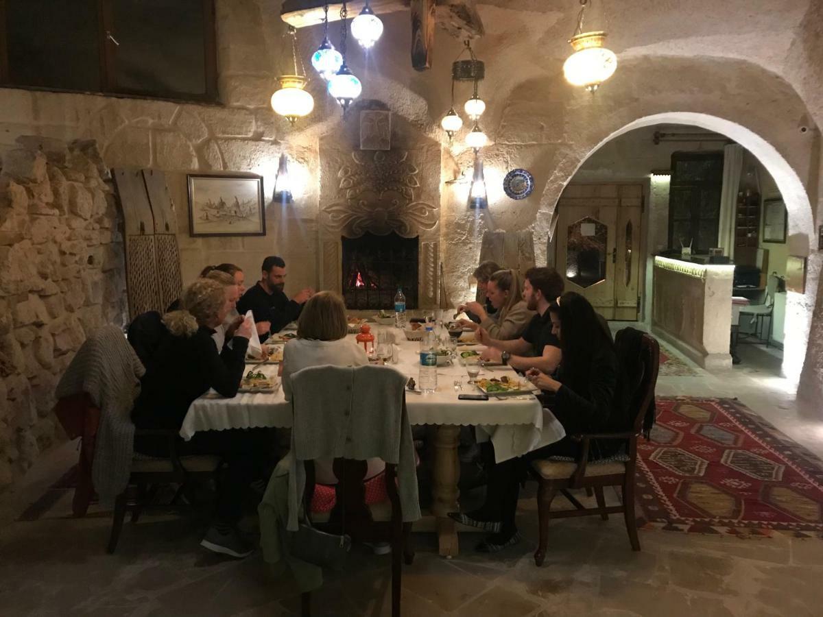גורמה The Village Cave Hotel מראה חיצוני תמונה